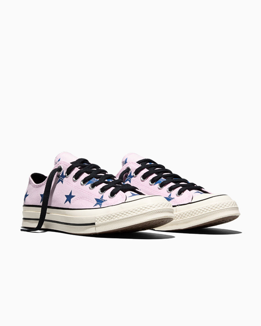 Chuck 70 Stars Unisex Low Top Shoe