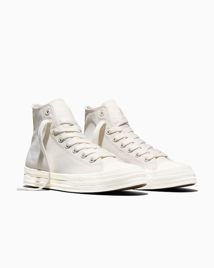 Chuck Taylor Throwback Unisex High Top Shoe